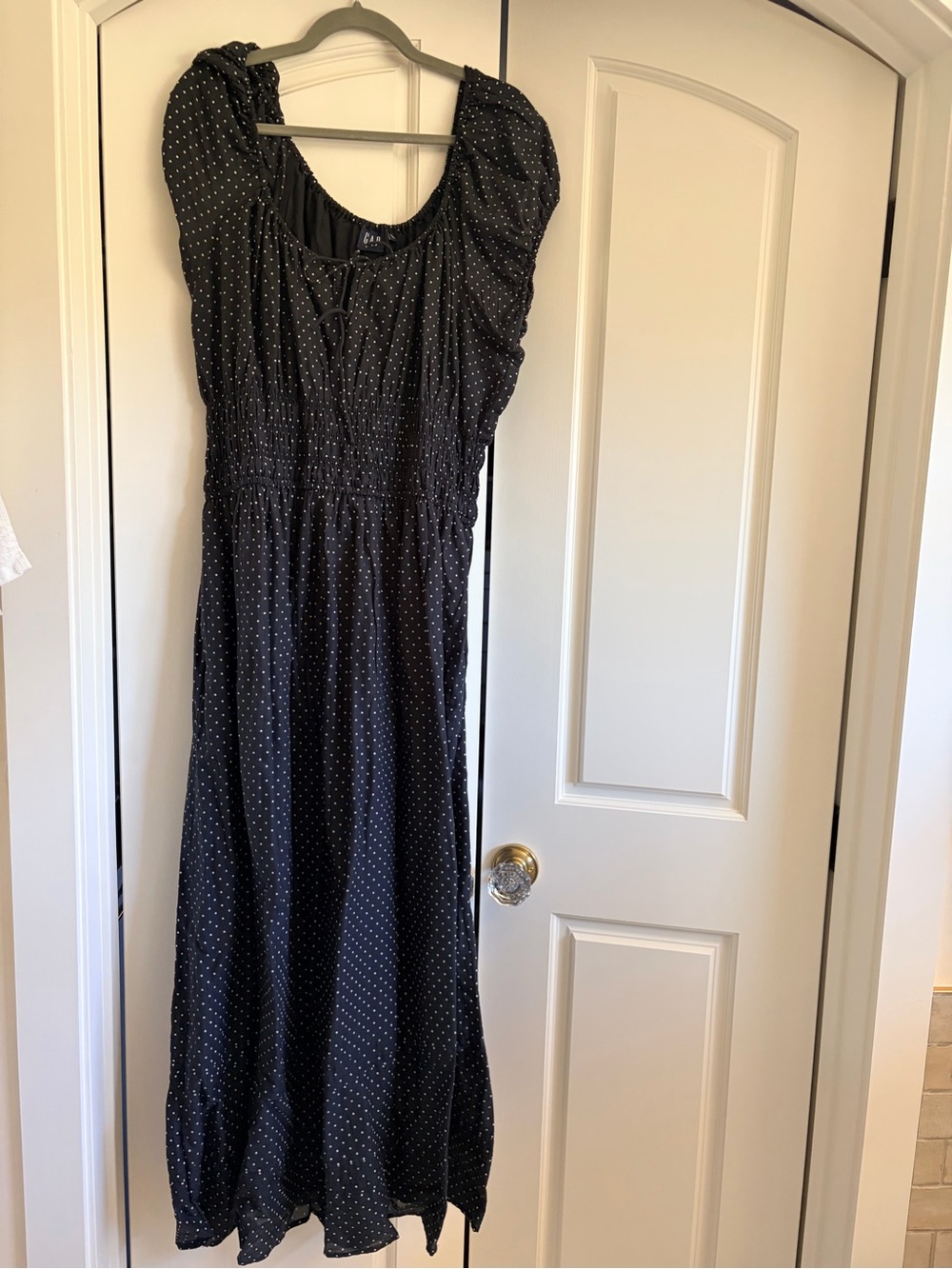 GAP Black Polka Dot Smocked Midi Dress - Picture 2 of 3